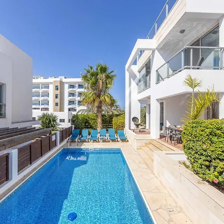 וילה Nasia פאהיה